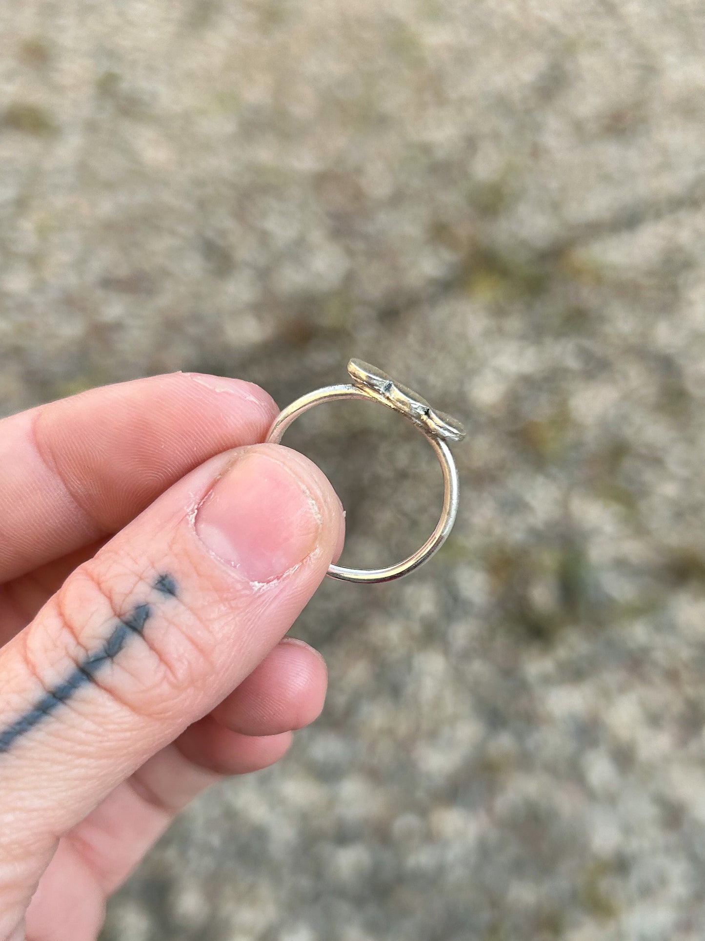Small trinity ring sz 8.5