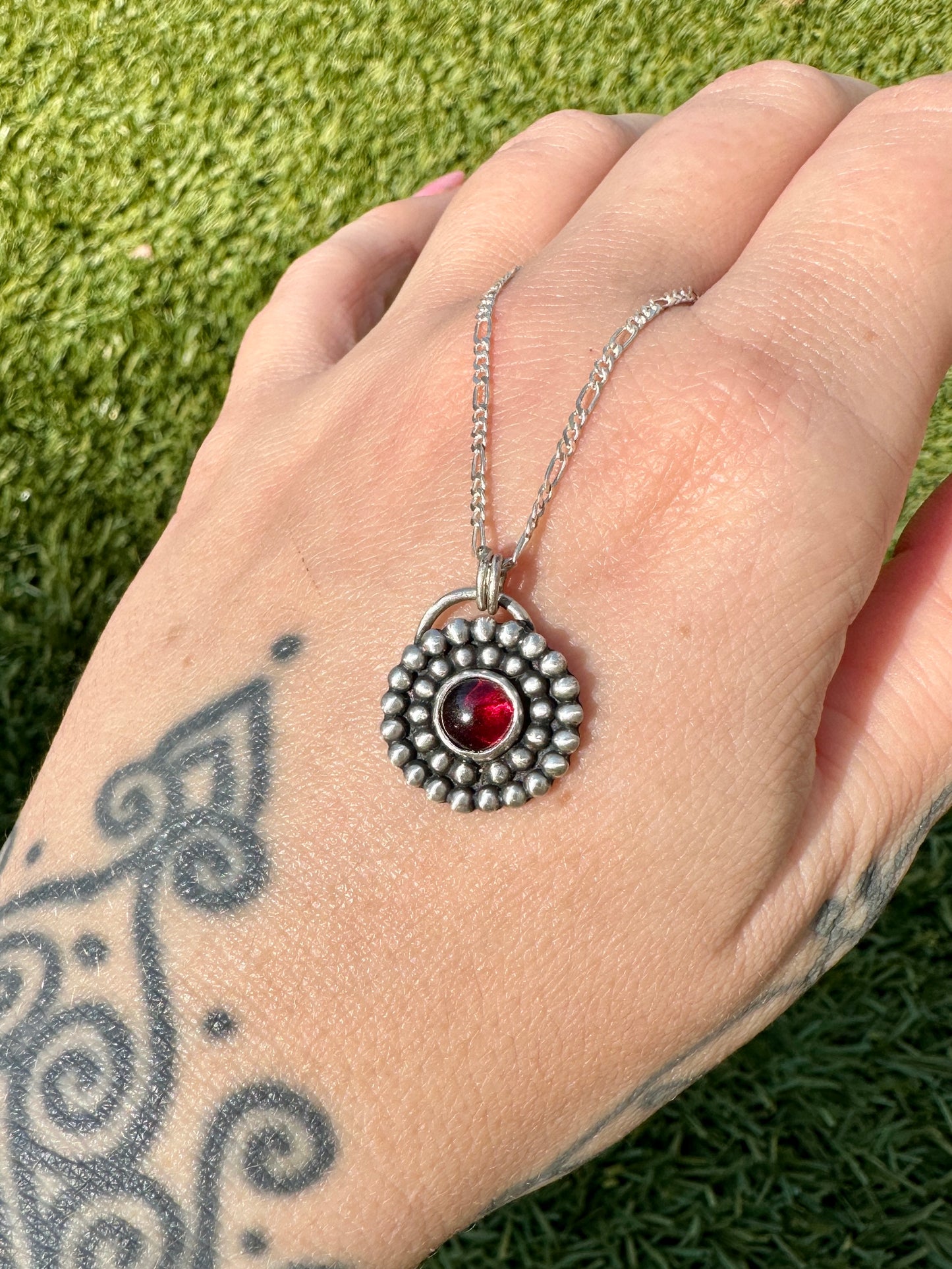 Garnet pool necklace