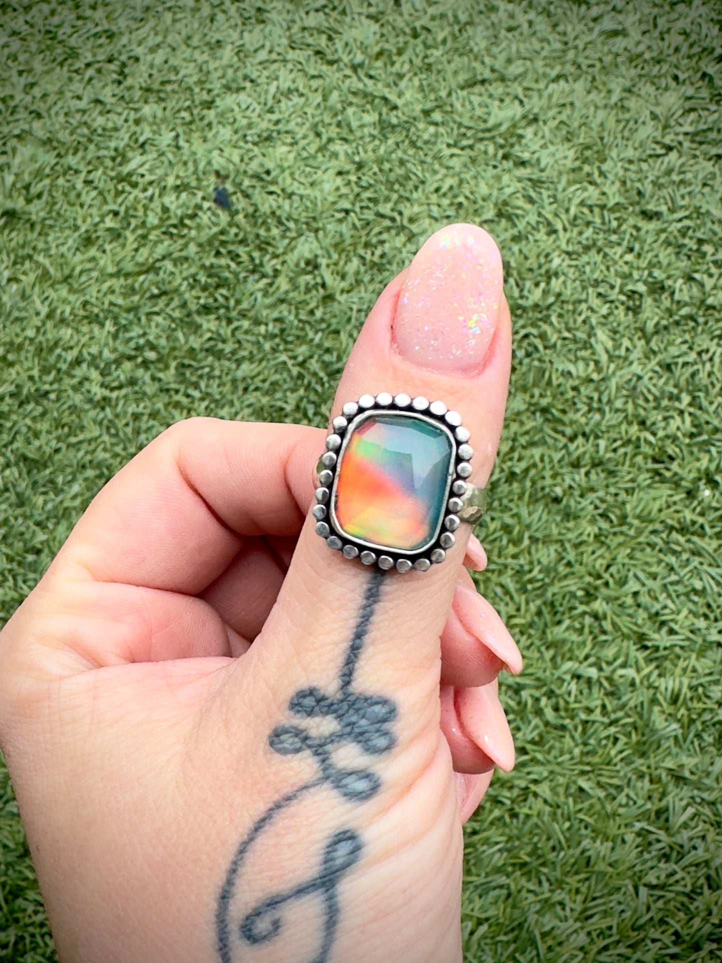 Rainbow pool ring sz 8