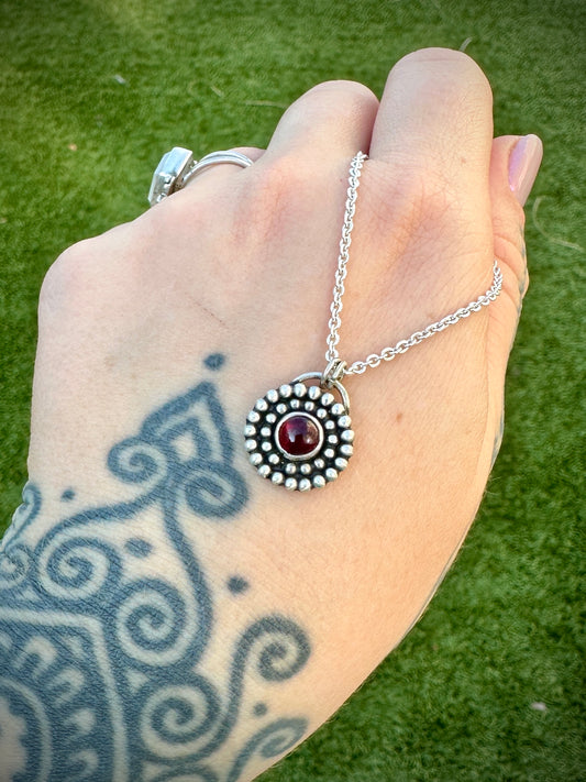 Garnet pool necklace