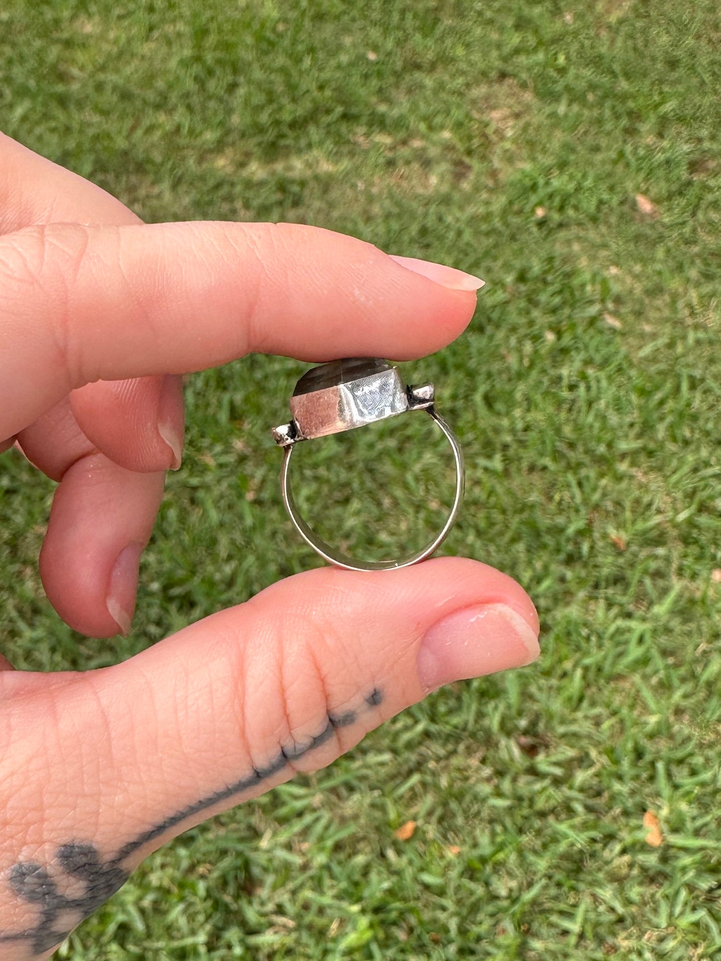 Labradorite ring