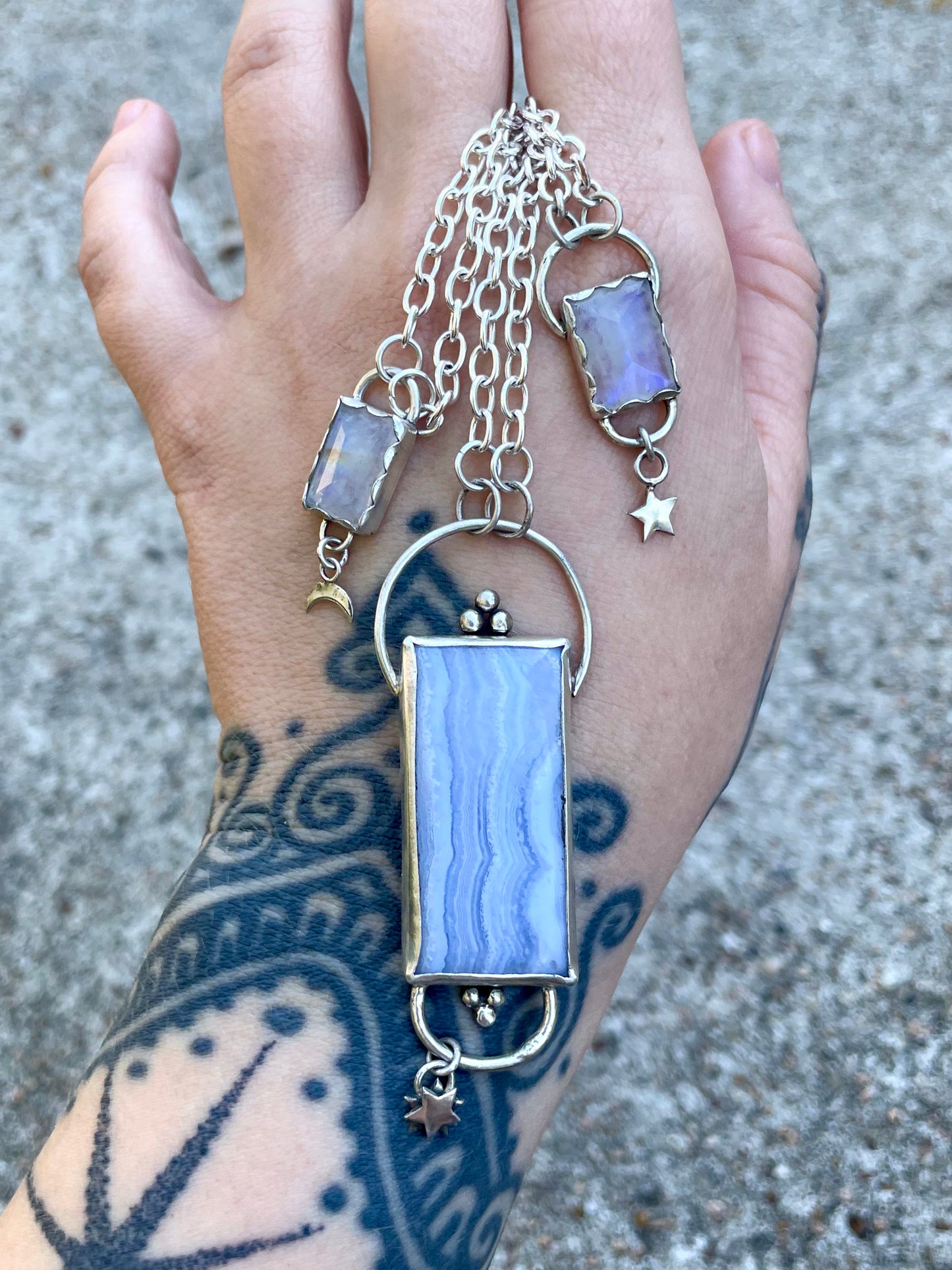 Crazy lace agate statement pendant