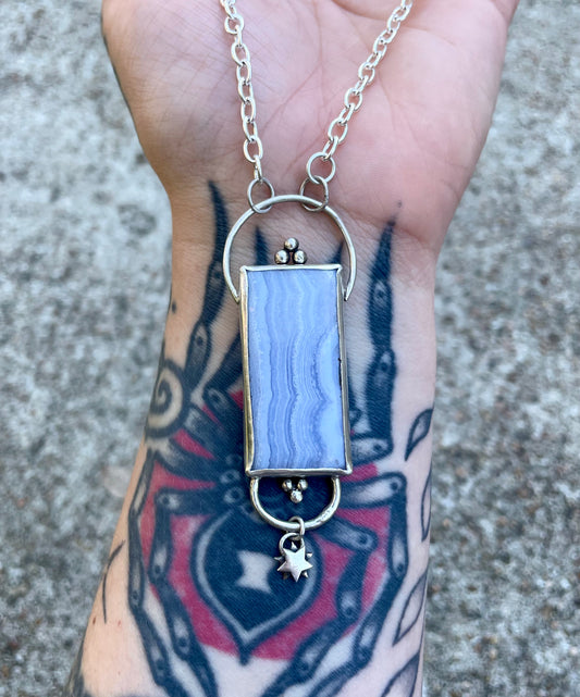 Crazy lace agate statement pendant