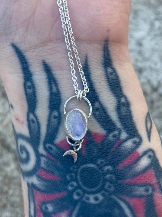 Mini moon fall necklace